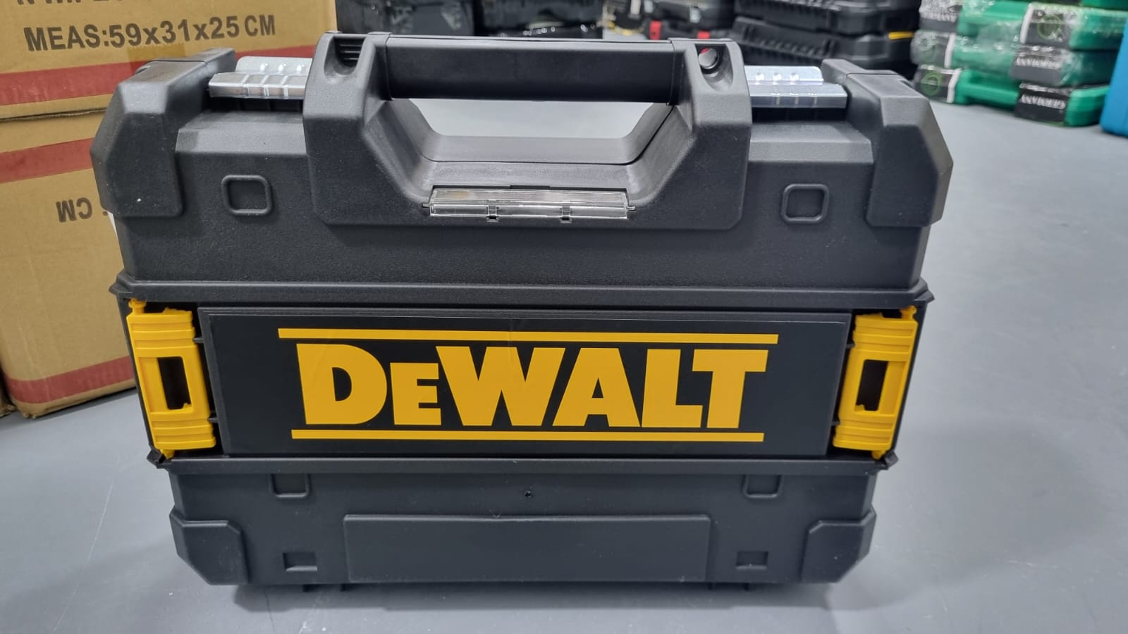 NIVEL LASER 16 LINEAS DEWALT MALETIN